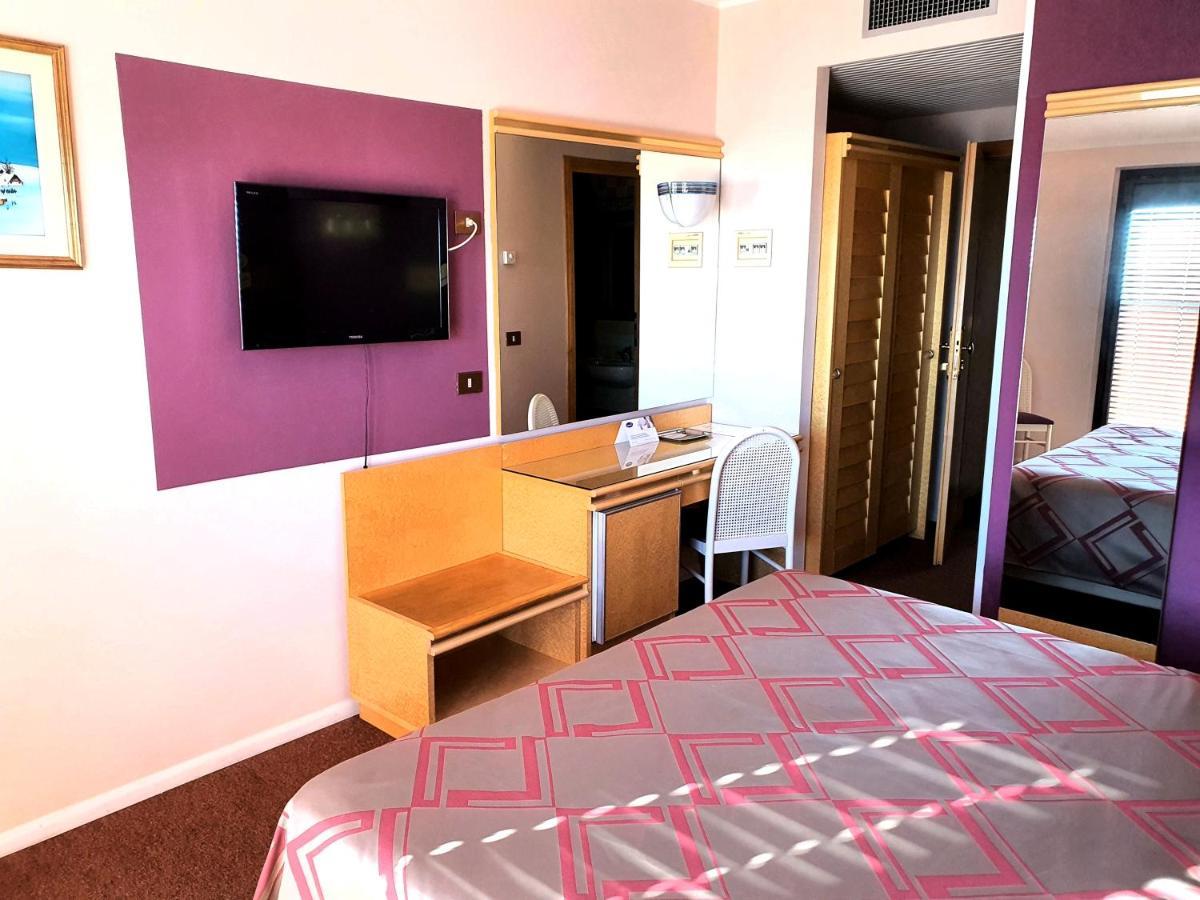 גראדו Hotel Antares מראה חיצוני תמונה