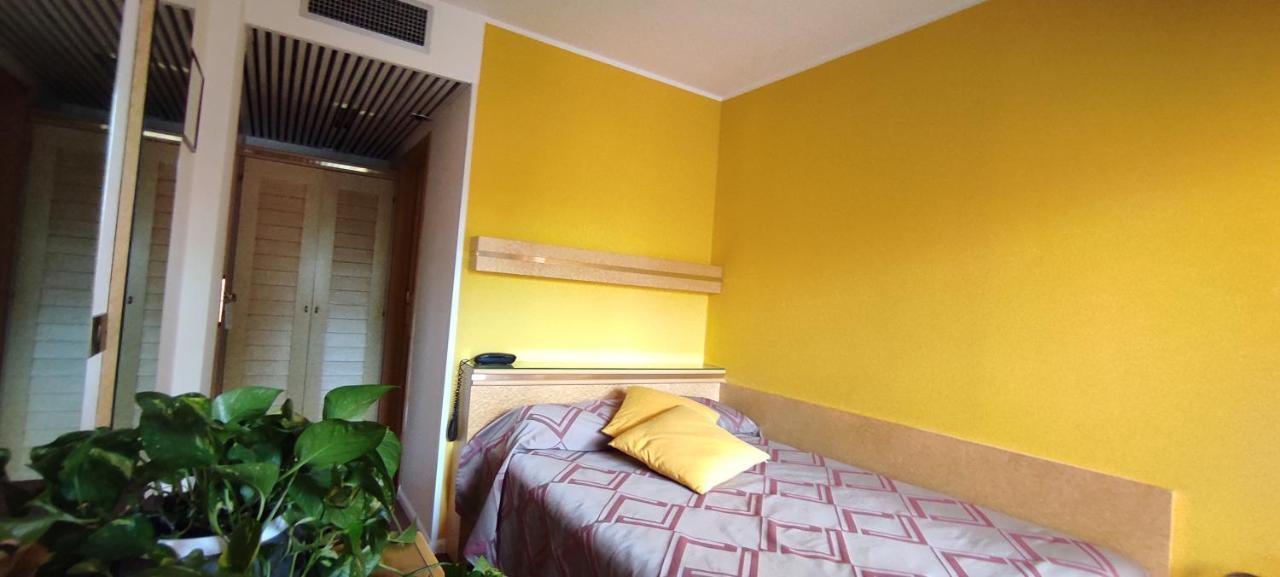 גראדו Hotel Antares מראה חיצוני תמונה